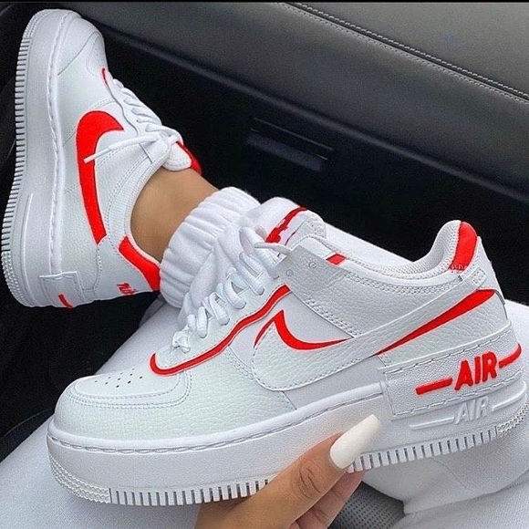 sneakershoppe